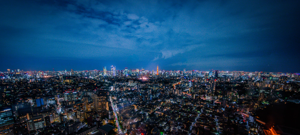 TOKYO YAKEI by Waro / 500px