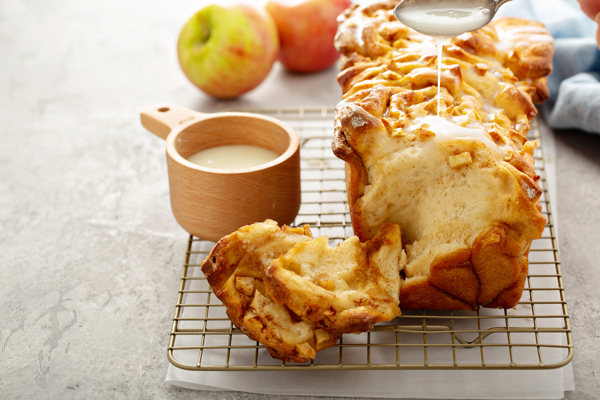 Pull apart apple and cinnamon bread