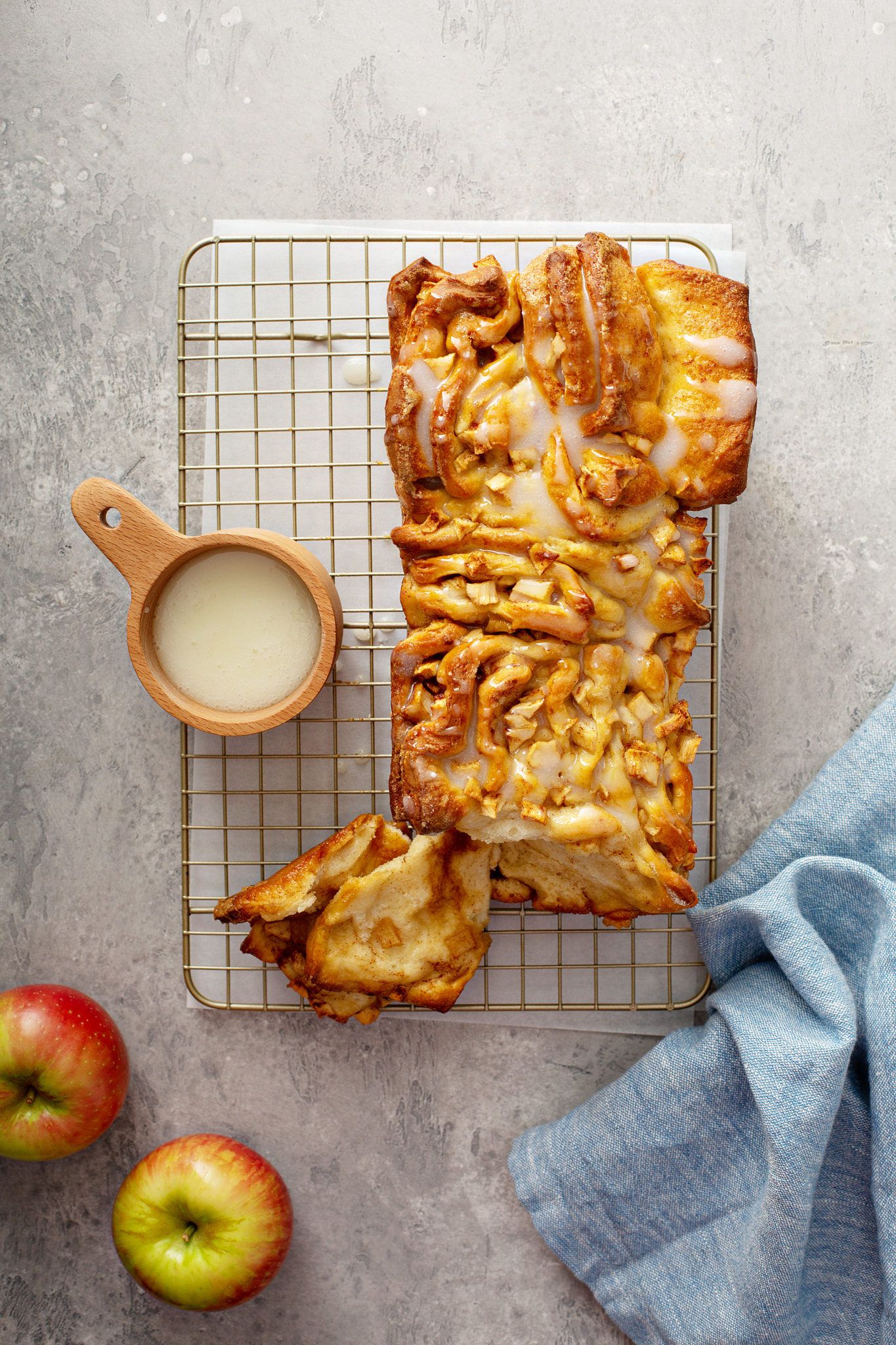 Pull apart apple and cinnamon bread