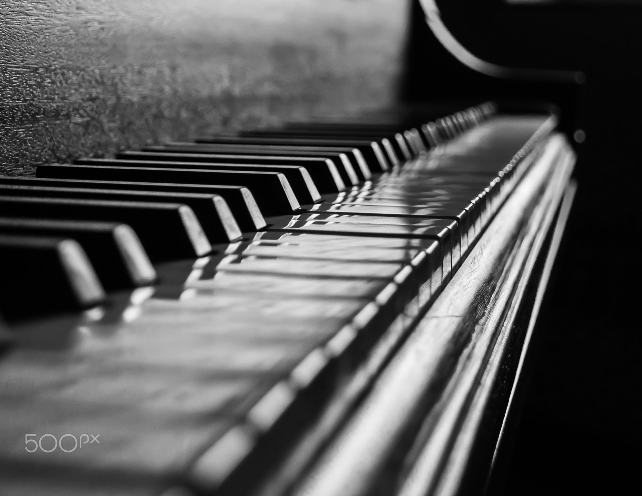 Harmonic Memories