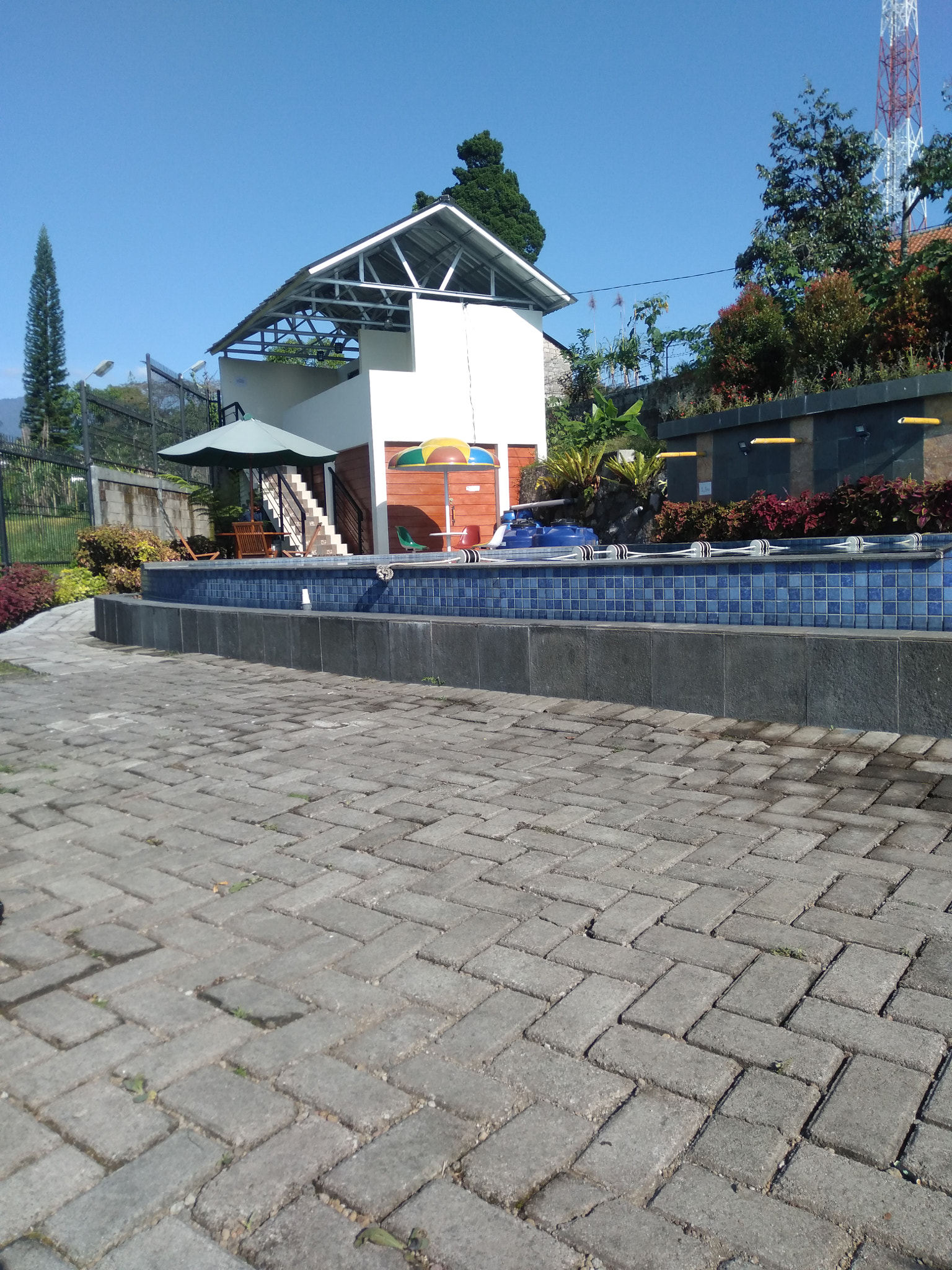 mamipokobo swimming pool