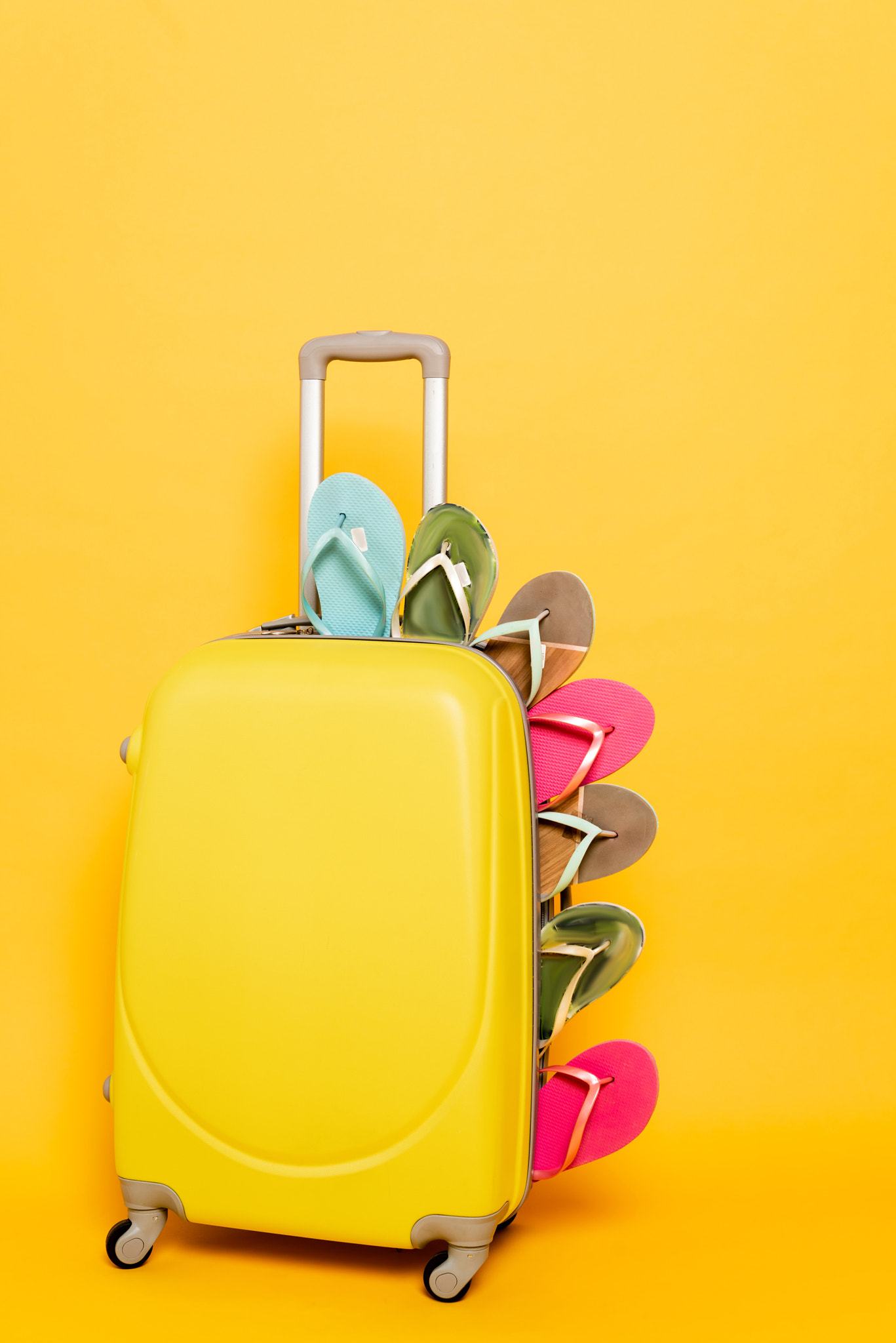 travel bag colorful flip flops