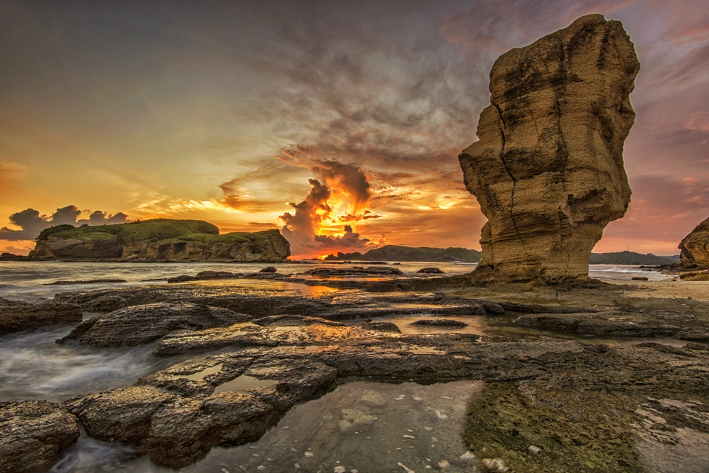 Sunset at Batu Payung, Lombok by Kristianus Setyawan on 500px.com