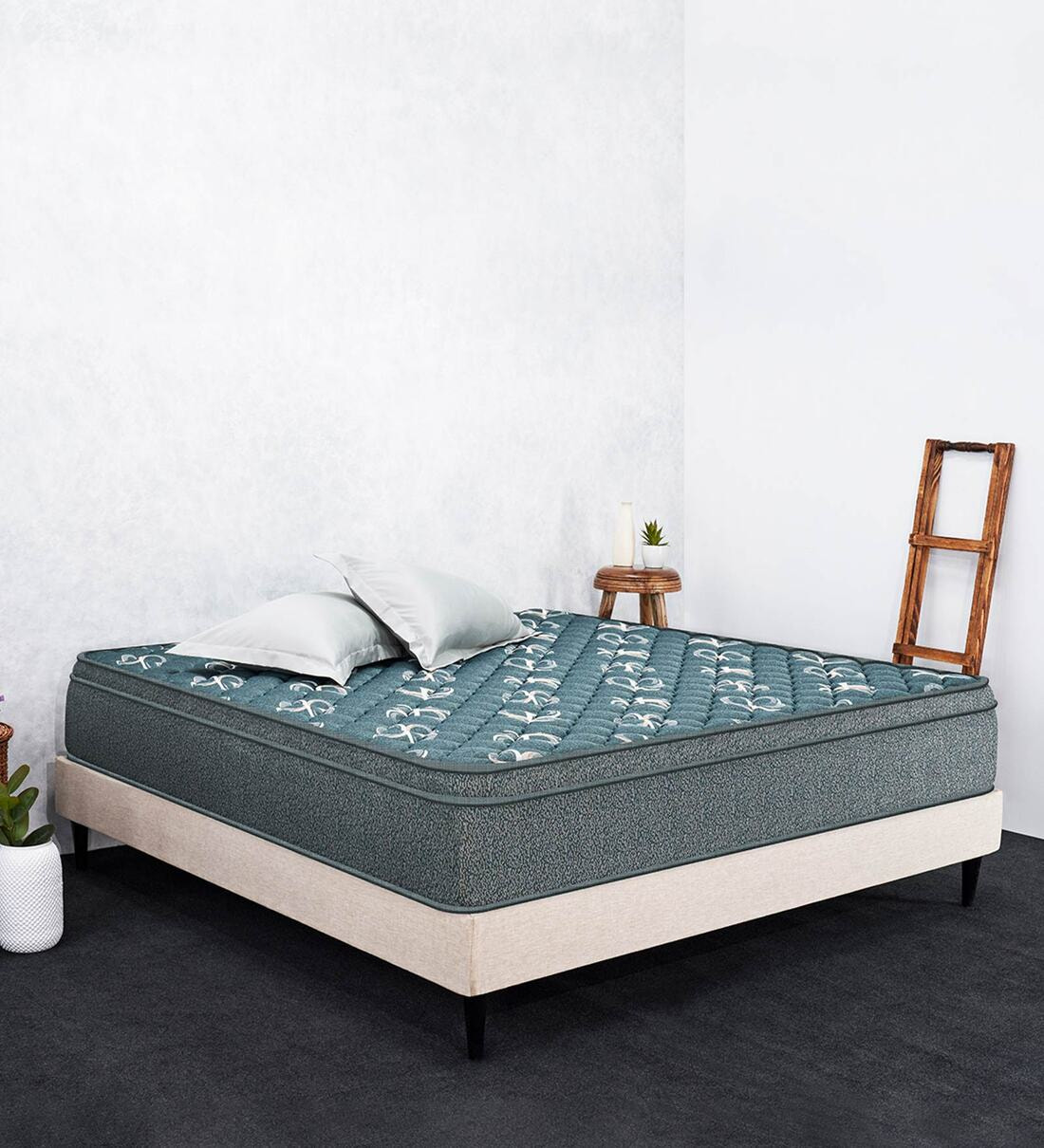 Get Upto 45% OFF on European Style EPE Foam 8 inch Pocketed Spring Queen Size Mattress in Green Colo