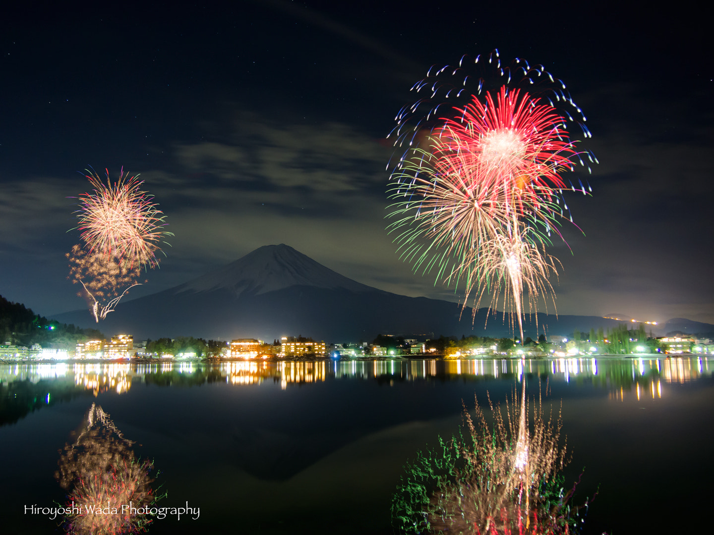 Fireworks on Kawaguchiko Lake