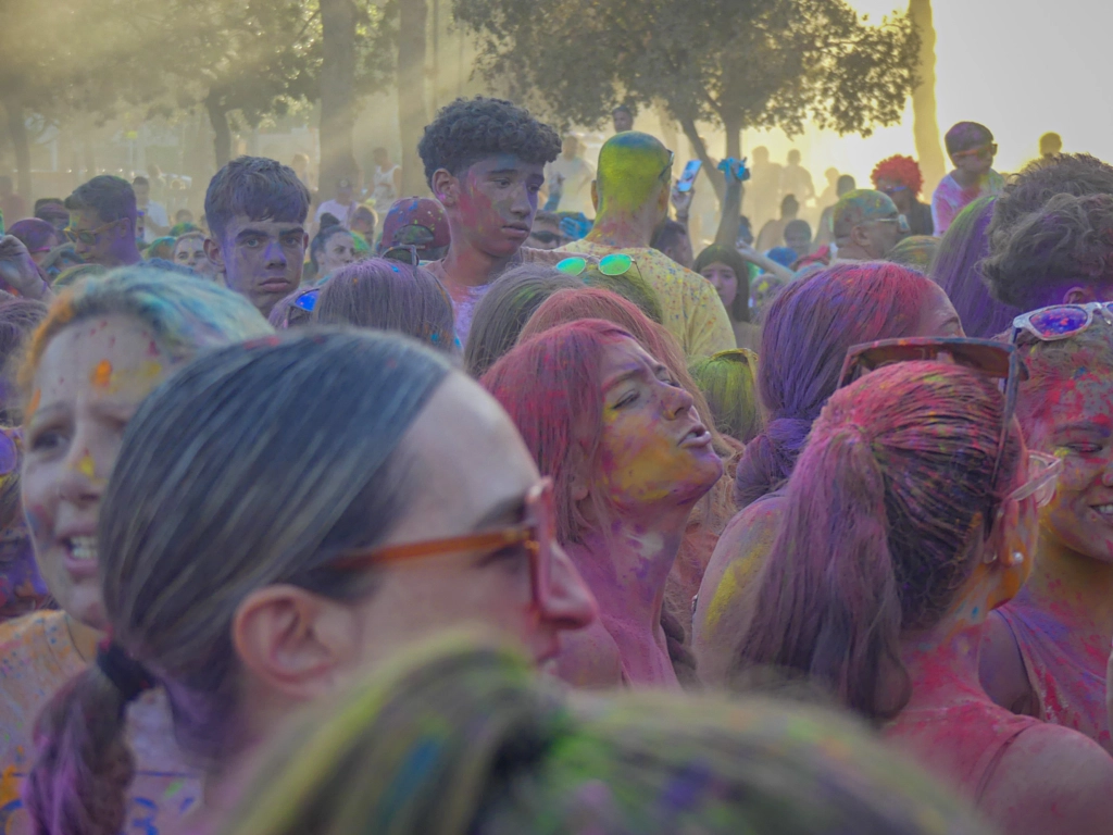 Holi Dolly by Javier Pascual on 500px.com