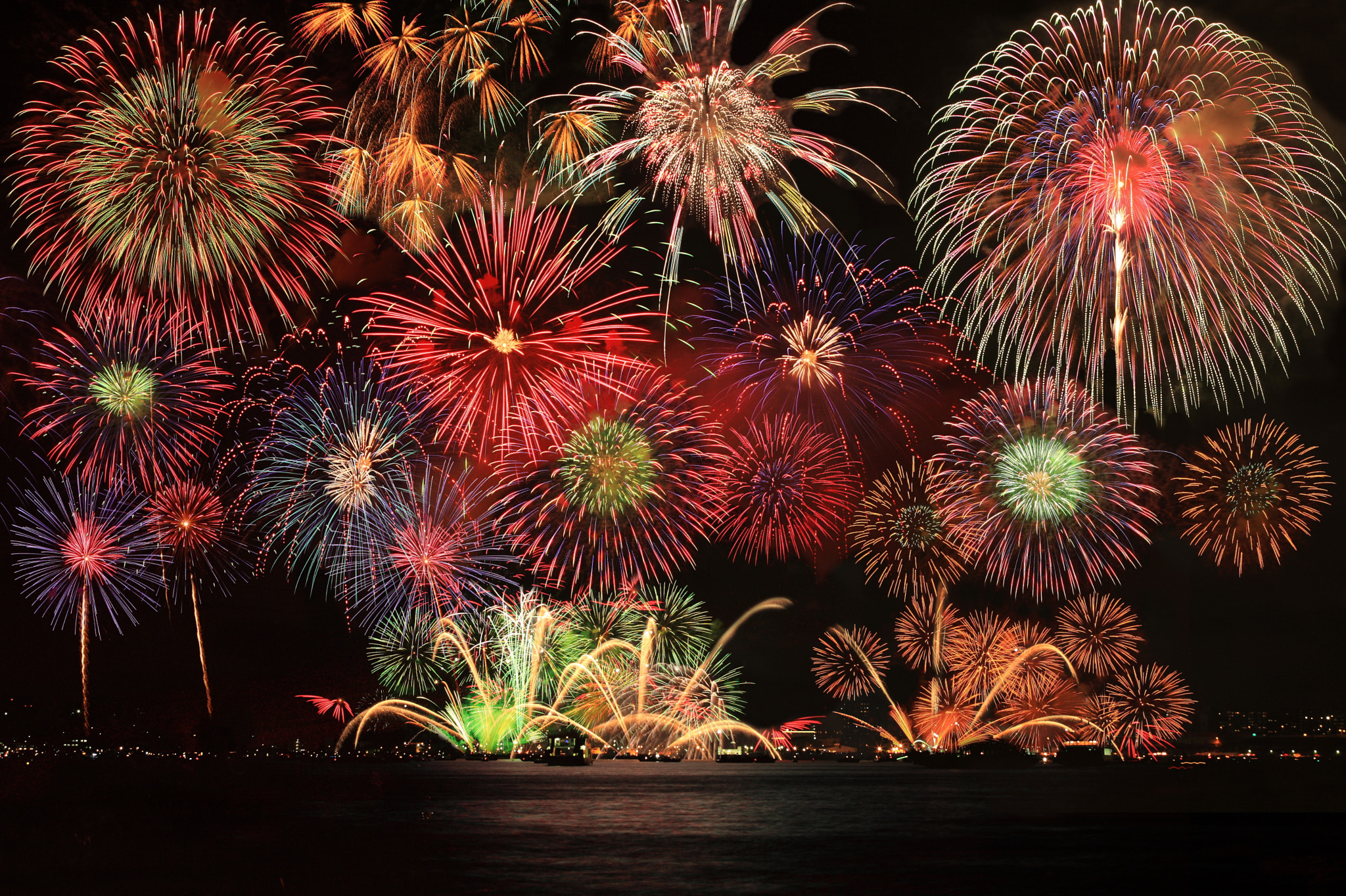 Hiroshima Hanabi 2012 By Makoto Isa - Photo 10805417   500px