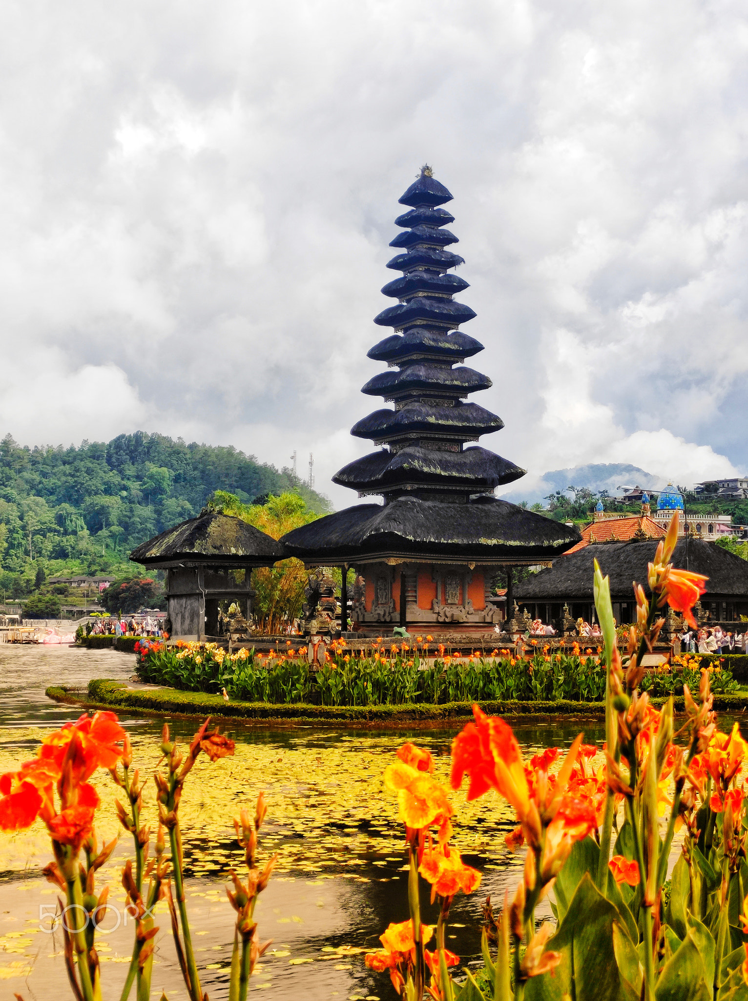 Pura Ulun Danu Bratan</p><p dir=