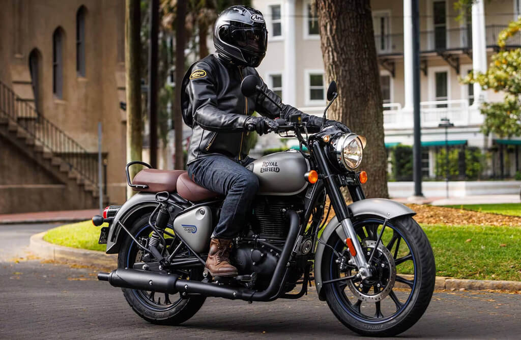 Royal Enfield Bikes in Vizag? Discover the Thrill at Saran Motors