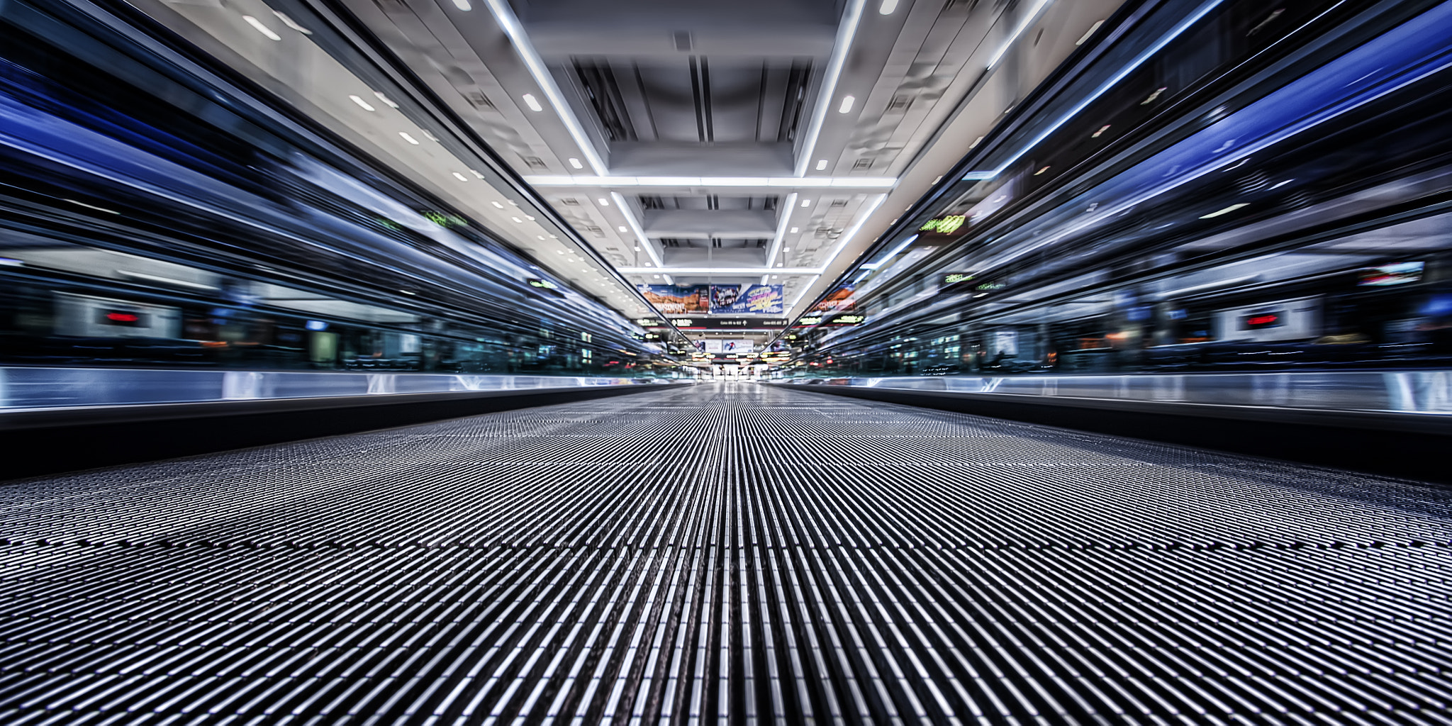 Zooming on the Empty People NMover