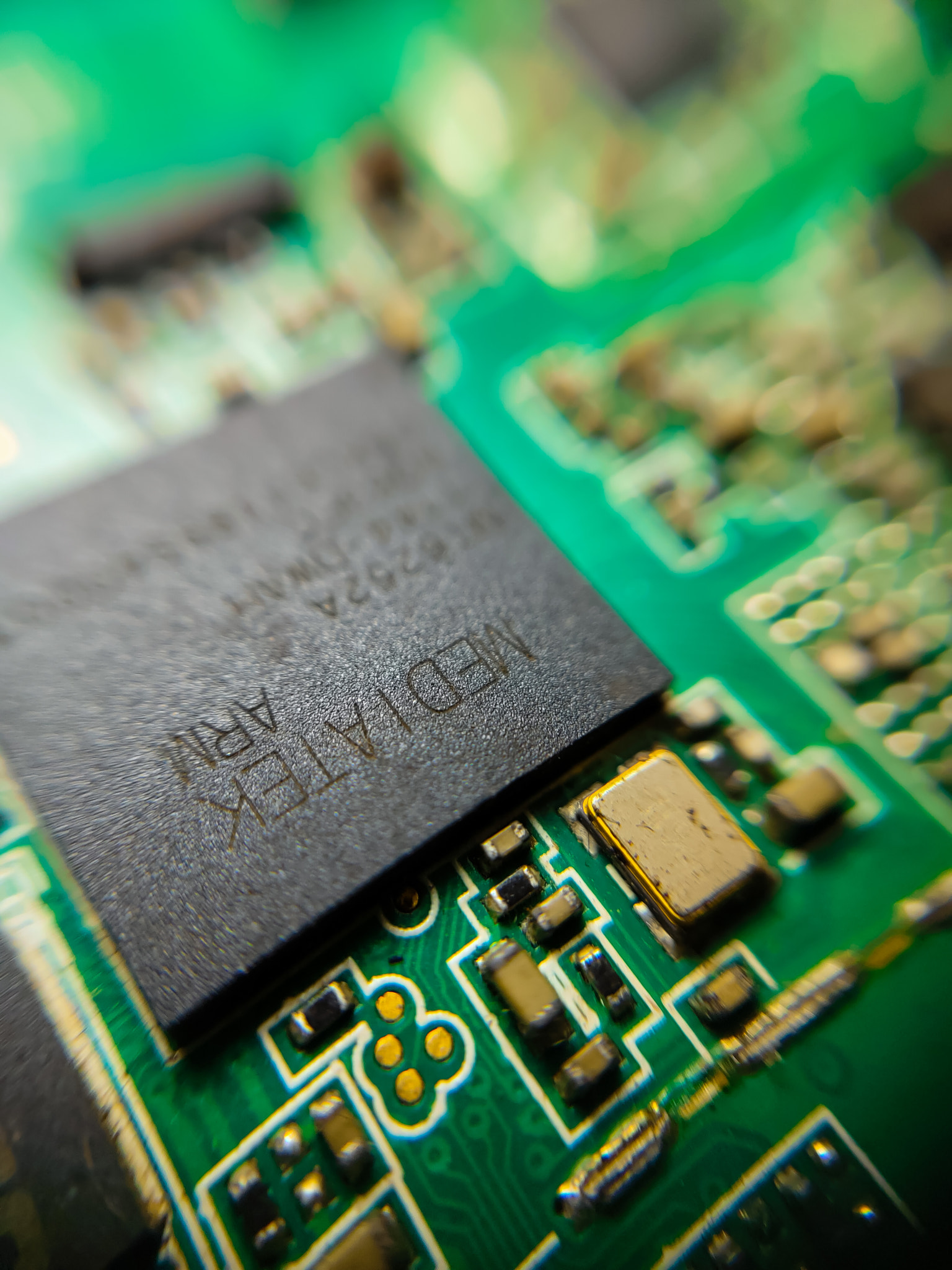 smartphone pcb components
