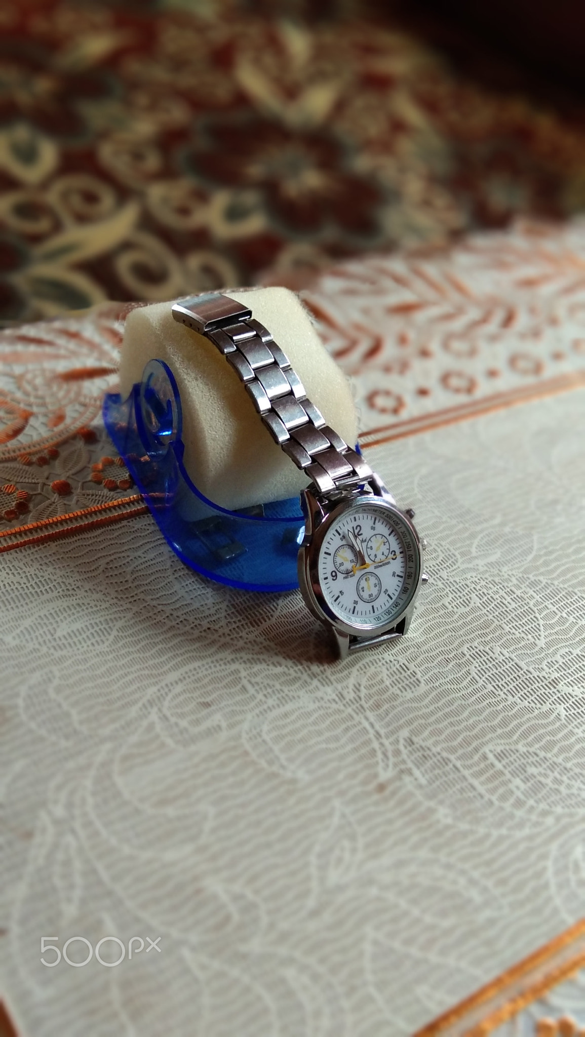 an elegant and dignified watch for all circles