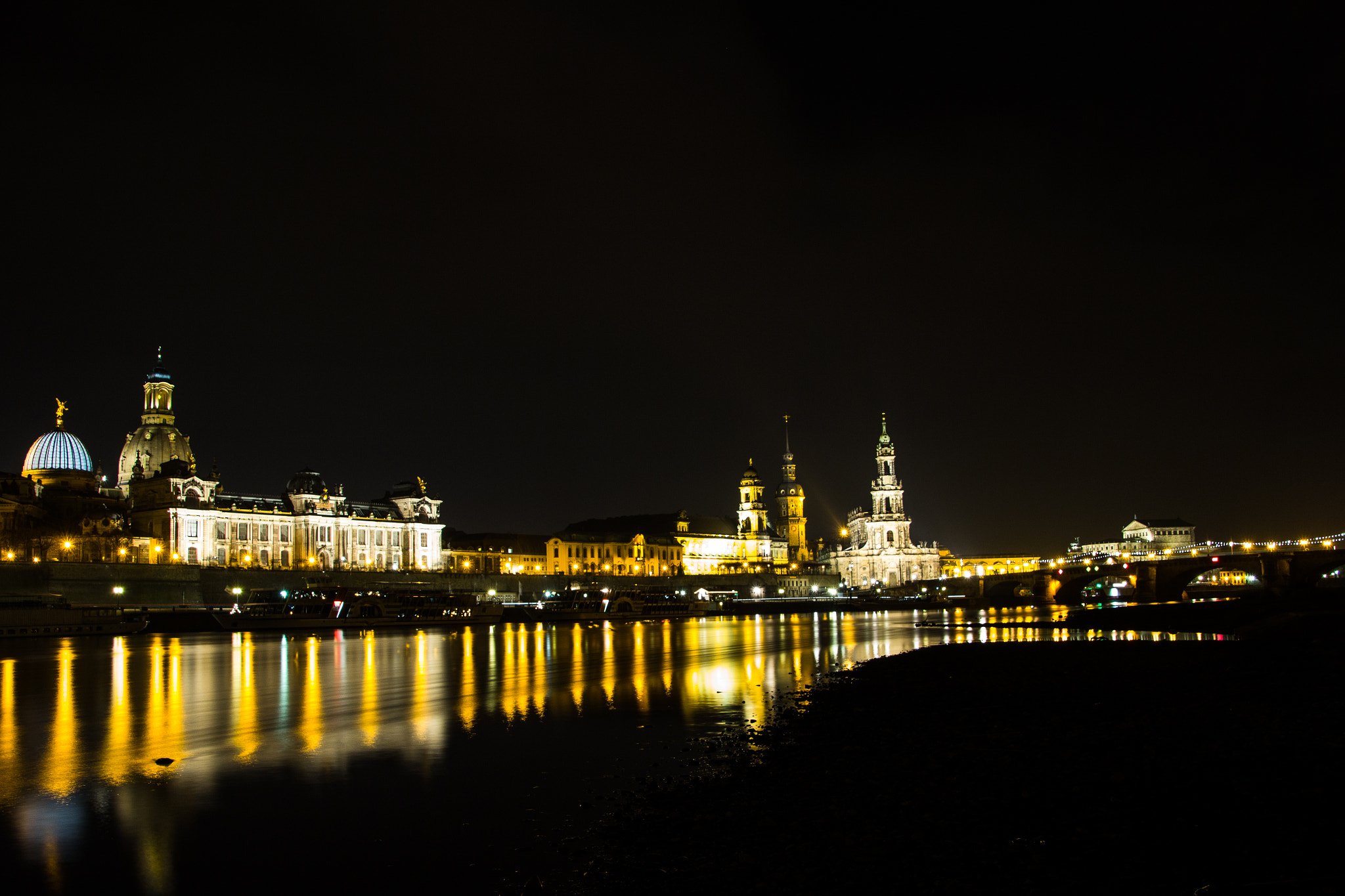 Das Elbufer in Dresden, Sachsen