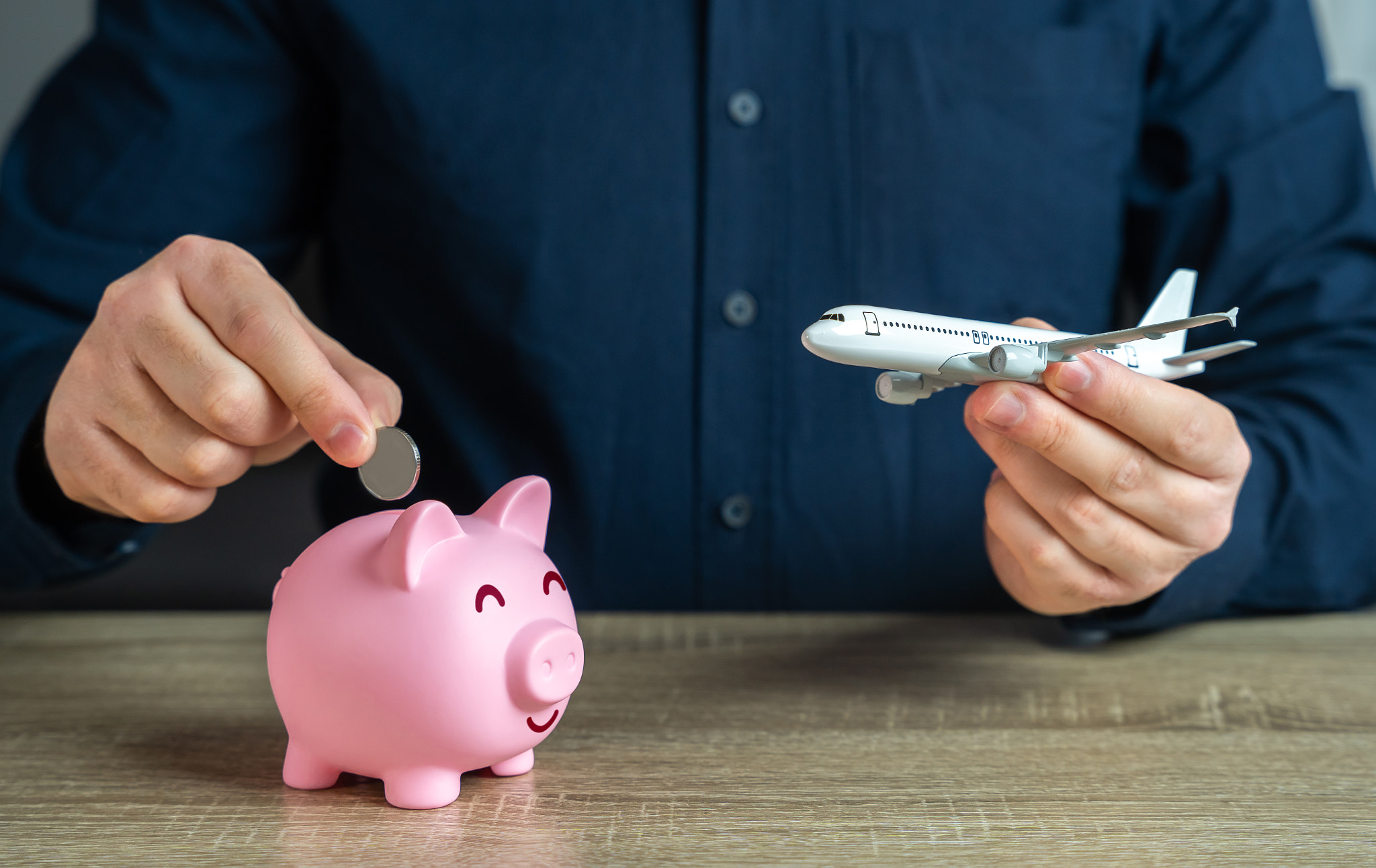 Air miles and cashback from flights. Airline loyalty program. Low-cost airlines. Discounted flights.