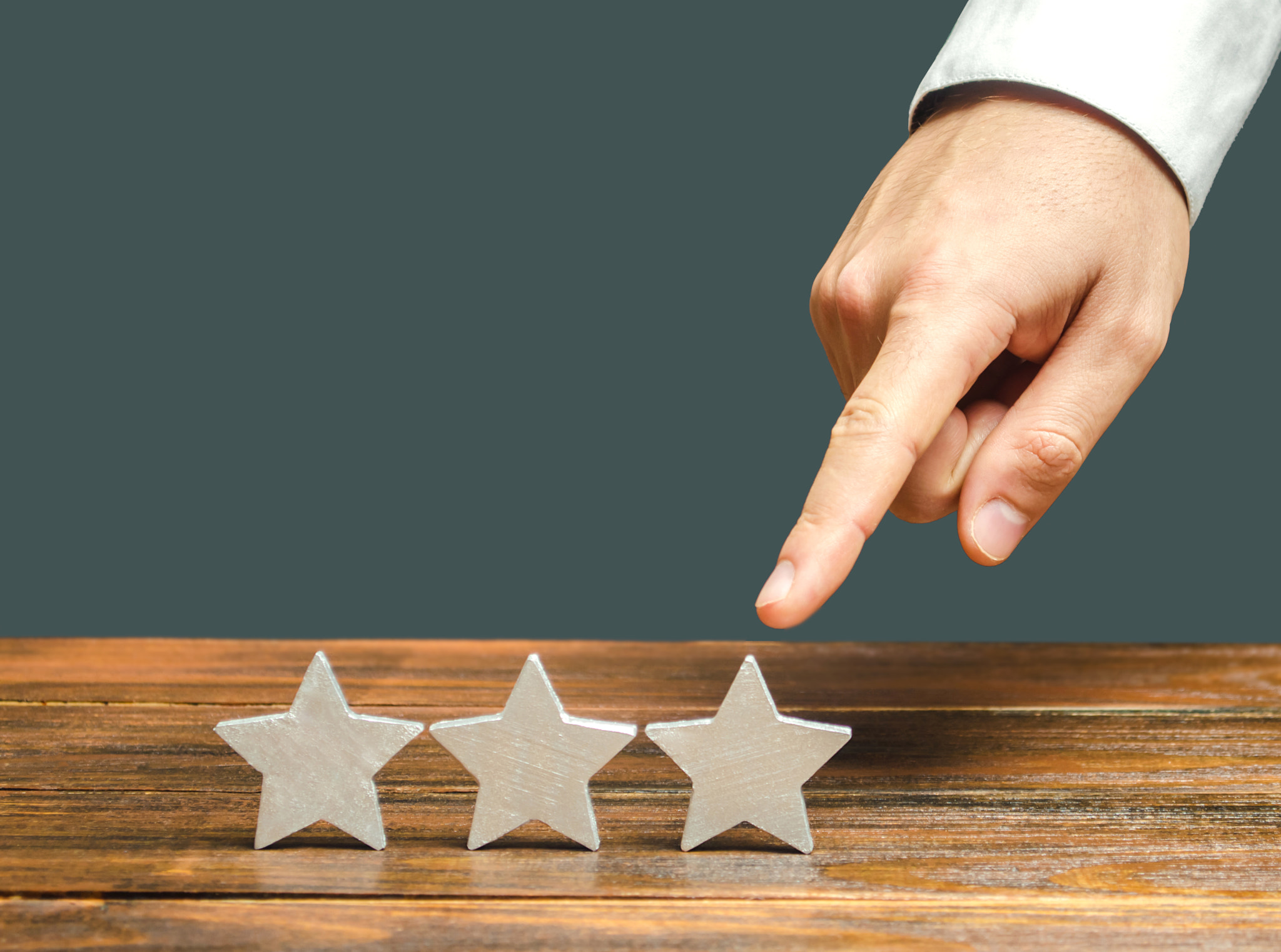 Critic points to third star. The concept of the rating of hotels and restaurants. The evaluation of