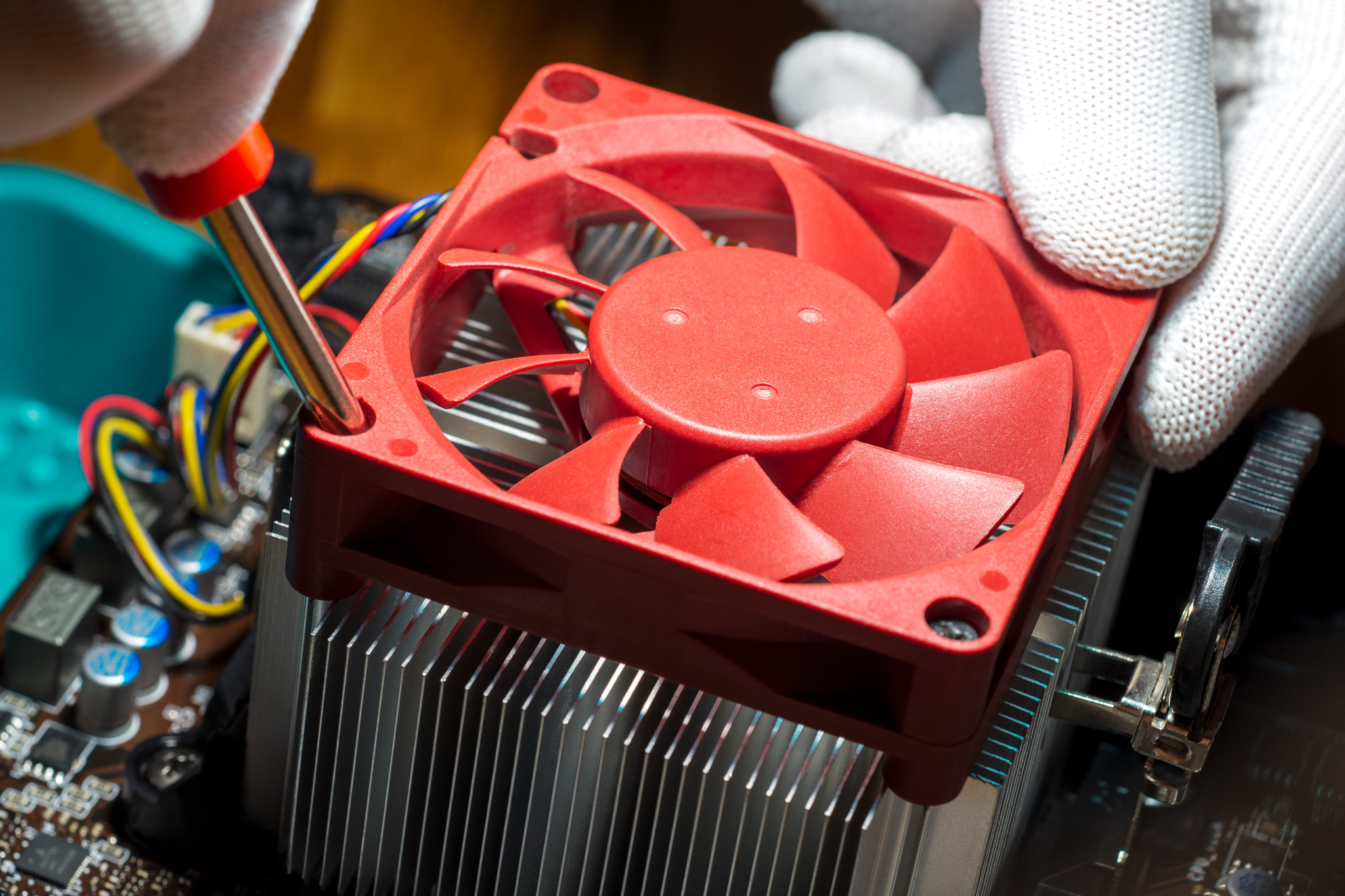 Assembling Computer Cooler