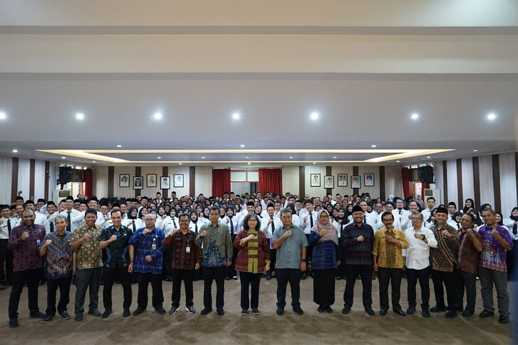 pj wali kota kediri zanariah serahkan 263 SK PPPK tahun 2023