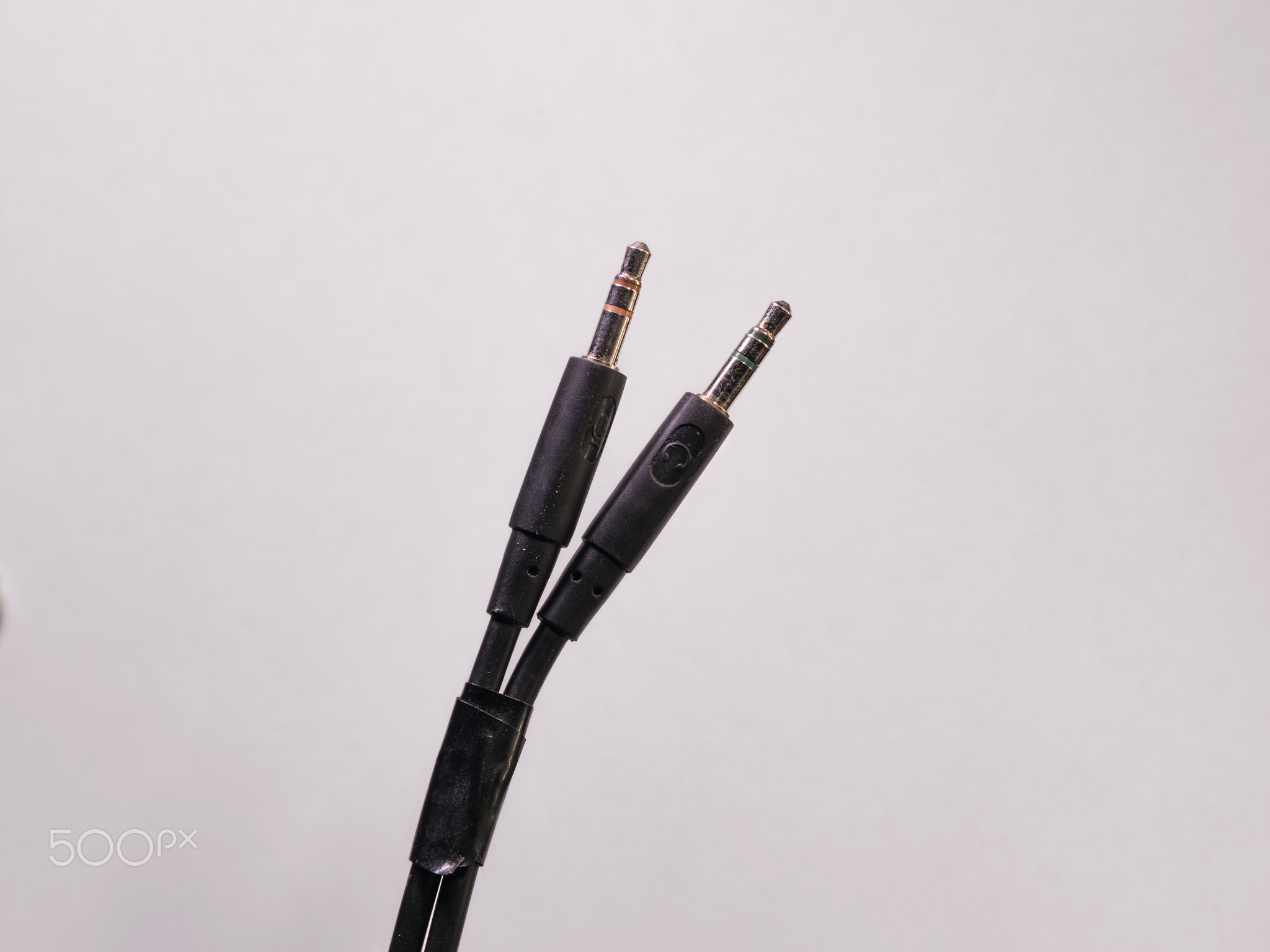 Audio and microphone cables on a white studio background. Photo: Sarkadi Roland