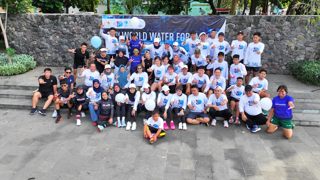 pj wali kota kediri zanariah lari bareng acara fun run for 10th world water forum