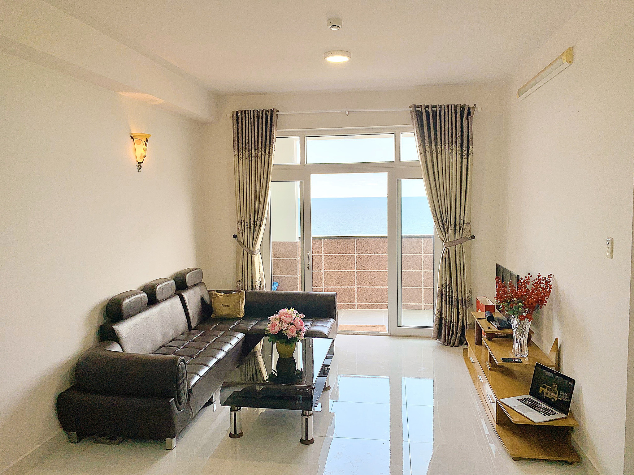 z5435761744796_3f4a22d385df03200f2ad1449ee0303a by Sunbeam Homestay on 500px.com