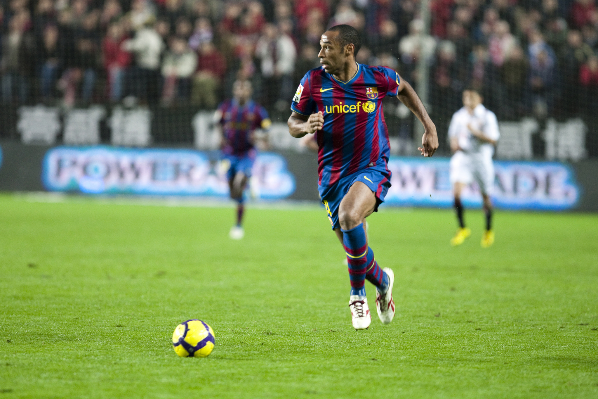 Henry with the ball. Spanish Cup game between Sevilla FC and FC Barcelona, Ramon Sanchez Pizjuan sta