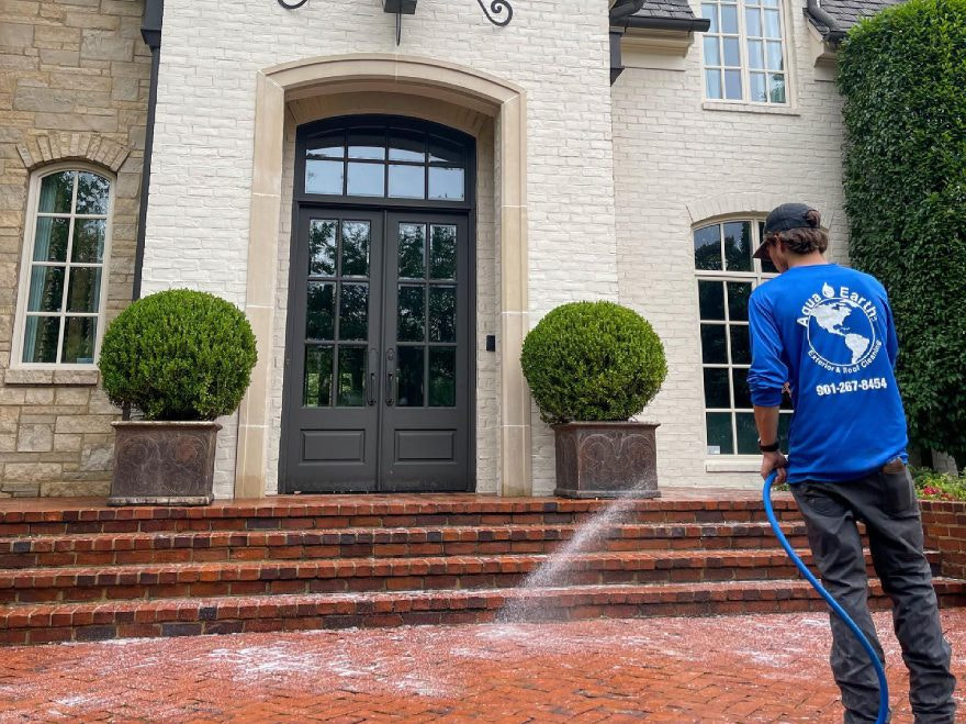 Find the Pressure Washing Services Near Memphis, TN