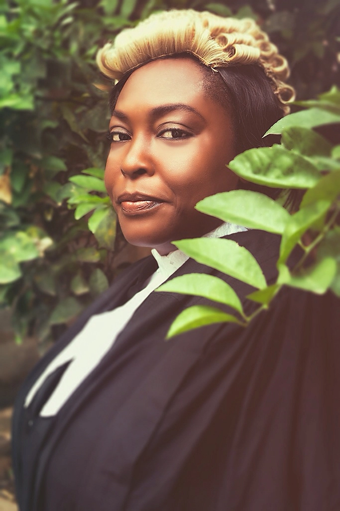 Lawyer Hidden in the Leaves