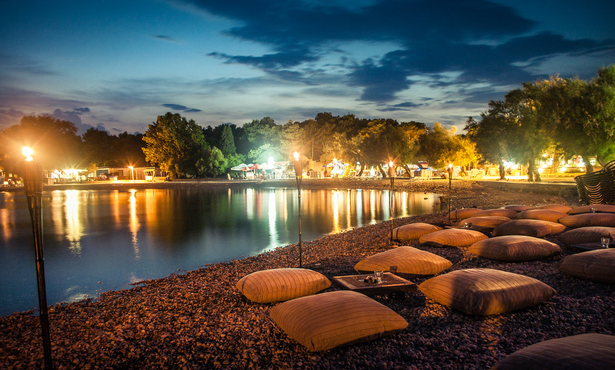 v2?sig=39dc9dceb566c3d5629bd9d846dd7940e82e8c8121c1c1a3fe8f98134ccf6d6a