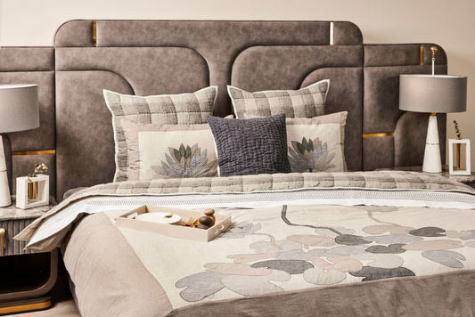 Discover the Perfect Balance of Style and Function with Modern Luxury Furniture