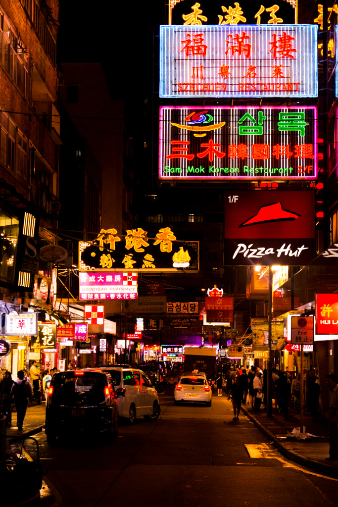 Hong Kong Night Market by balakumar ramadoss / 500px