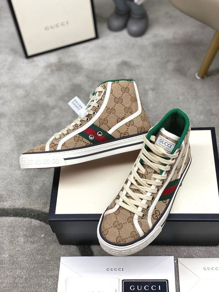 Upgrade your style with Gucci replica from Buddyreps