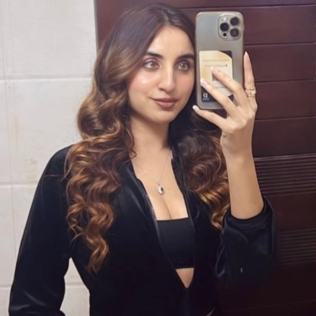 Hot And Sexy Girls Service in Karachi 03250735555 24/7 Quick Vip Escorts in Karachi.