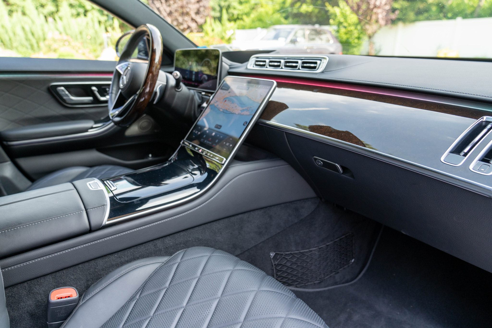 Luxury Chauffeur Service New York – Book with Famous Drive