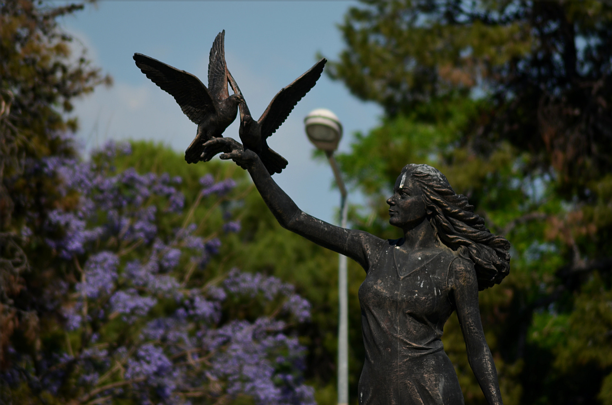 Free Woman Of Izmir