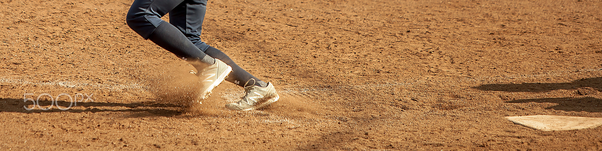 Softball, slap hitter on to one