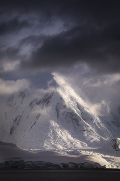  Antarctic Light
