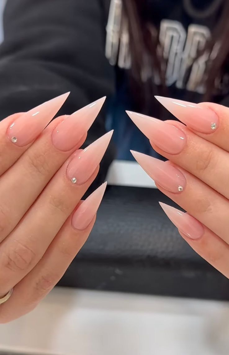 Lassen Sie Ihre Nägel mit kreativer Nail Art strahlen! \uD83C\uDFA8\uD83D\uDC85 Möchten Sie ein einzigartiges Nageldesi