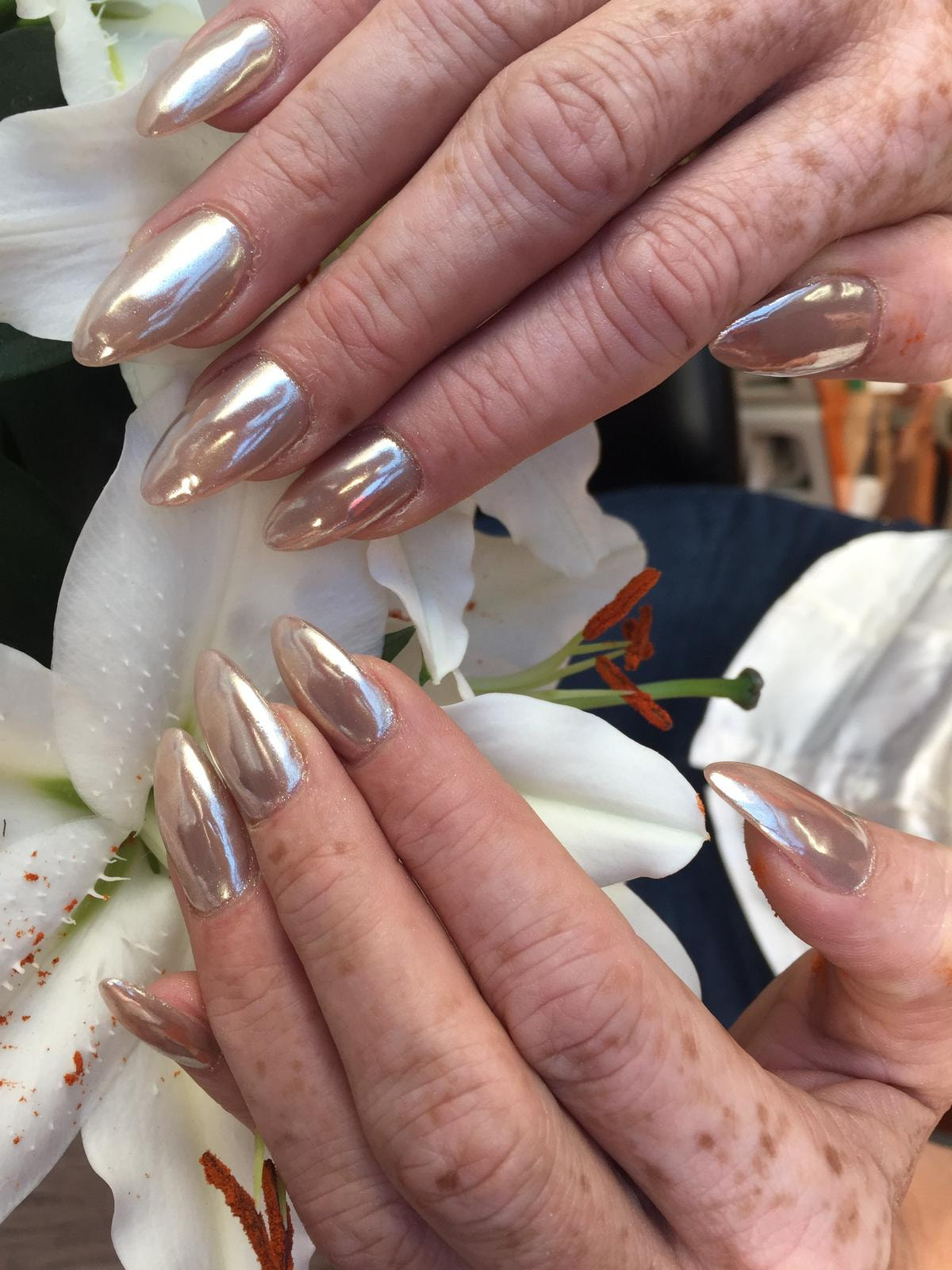 Ein gepflegter Look beginnt bei den Details – und dazu gehören deine Nägel! \uD83D\uDC85