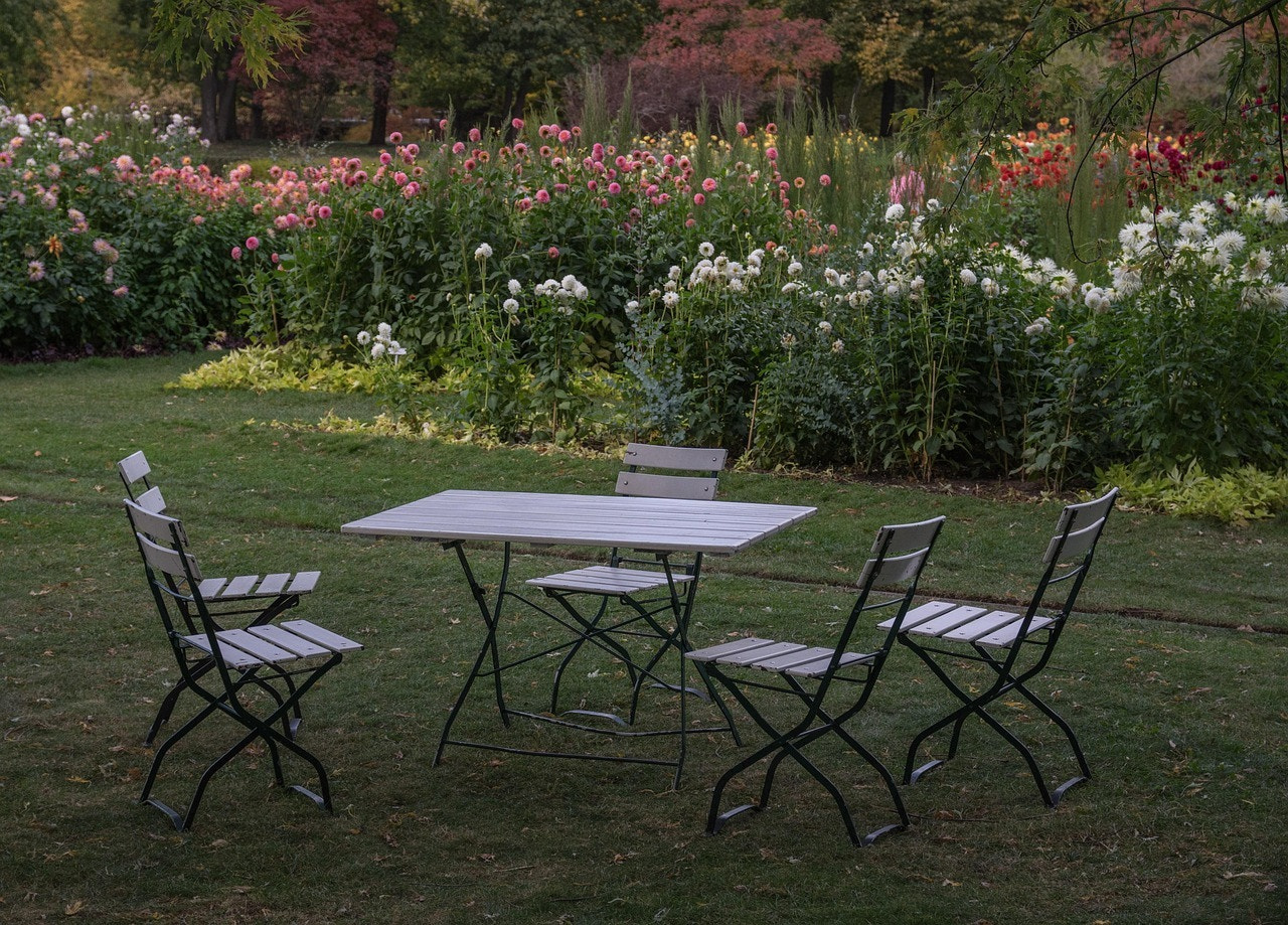 Compact & Modular: Best garden furniture in India for Small Spaces