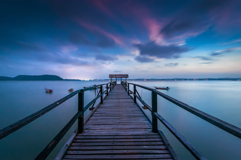 河全景 蓝天映衬下的河流景观by Boy--W.4--10.13 | 500px