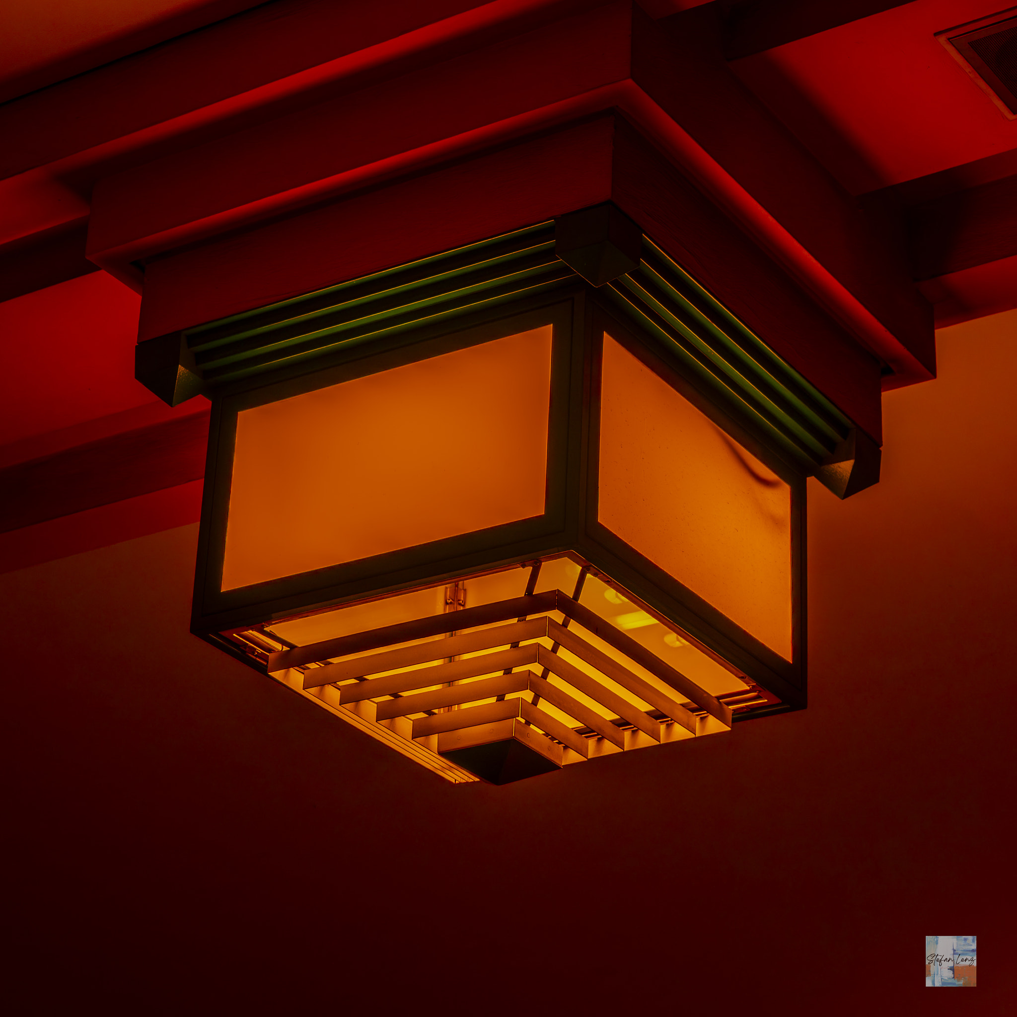 Glowing geometry