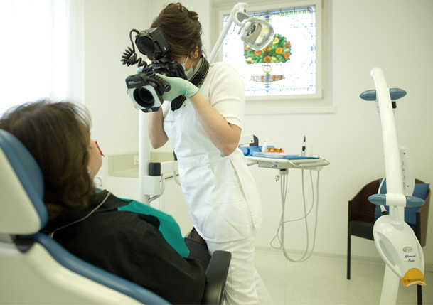 Strahlendes Lächeln mit Zahnaufhellung bei den Zahnärzten Zürich Gartenstrasse