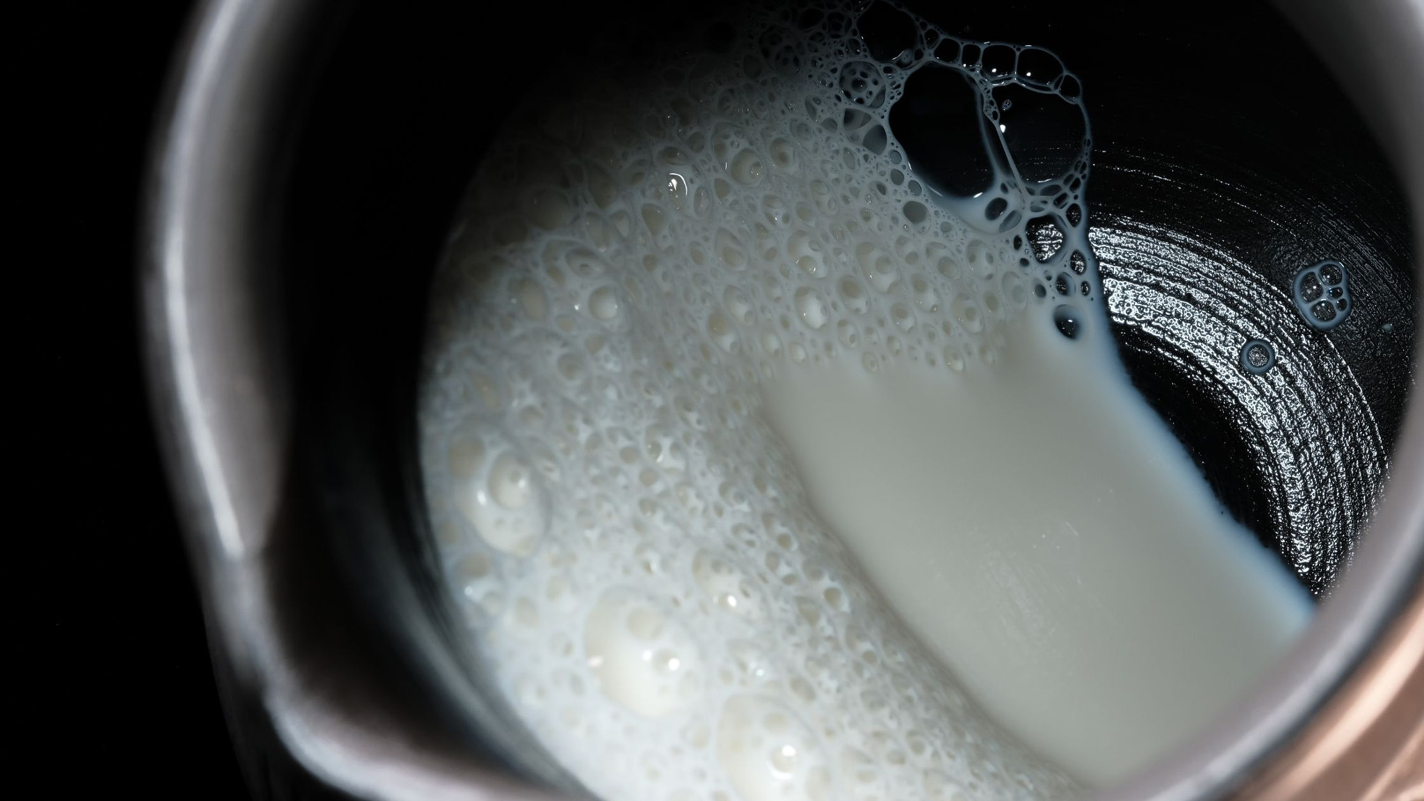 pasteurized-fresh-milk-usually-has a-fresh-taste-because it-is-processed-at-a-temperature-of-75-90-C