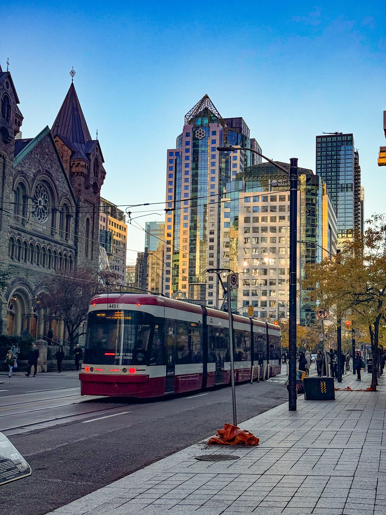 v2?sig=e1e6995543ecdb52220e246f7d3add9f439fe561ff7805566d1ef7acdd1a63a0