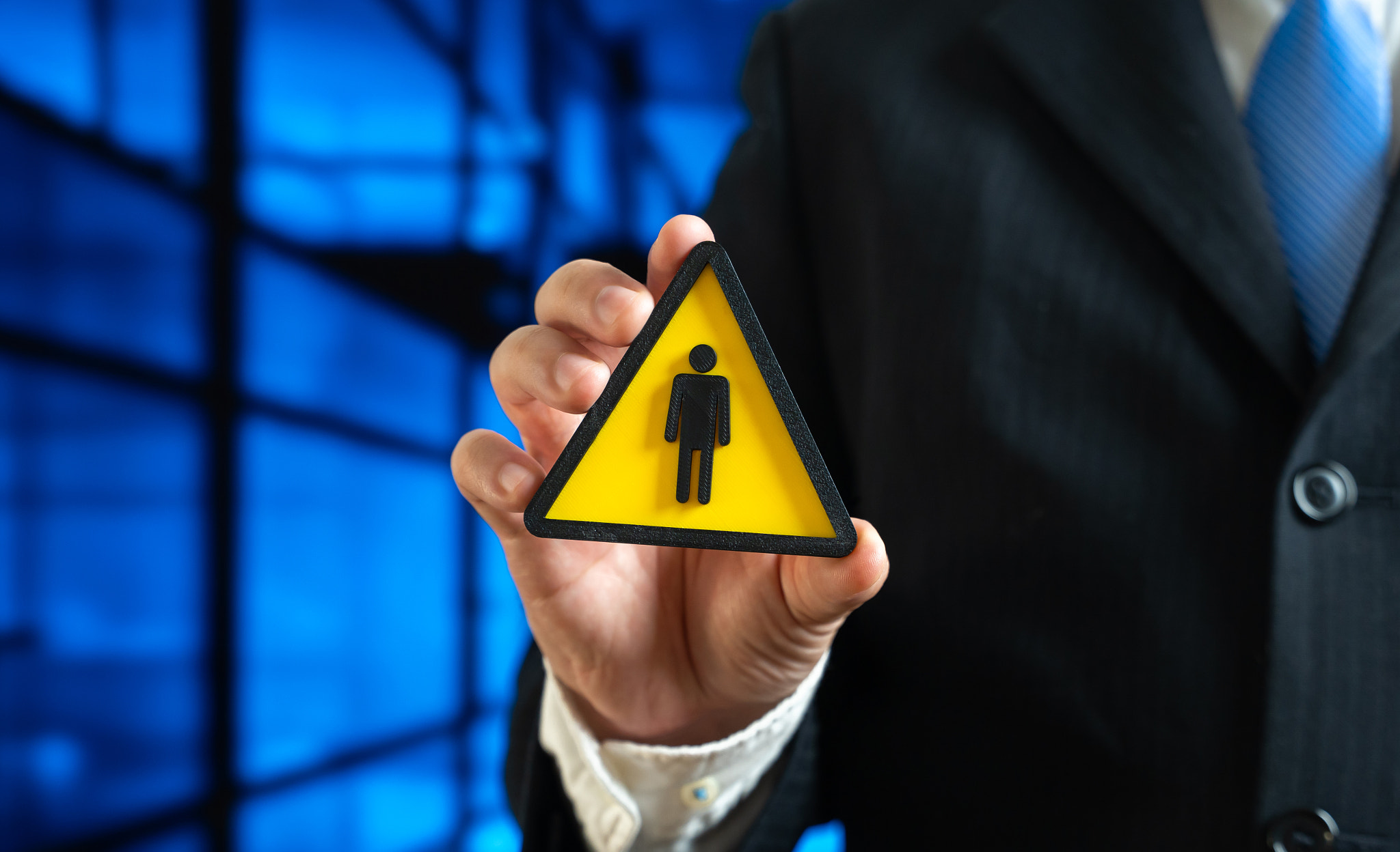 Businesses are short of staff. Labor shortages and lack of skilled employees affect growth and produ