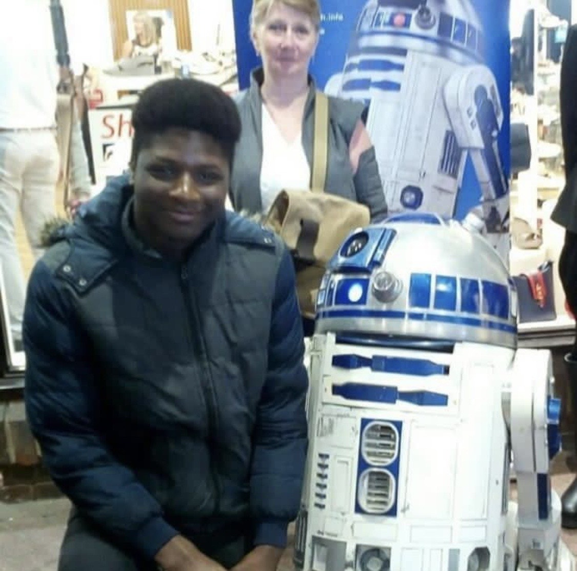Younger me meeting R2D2