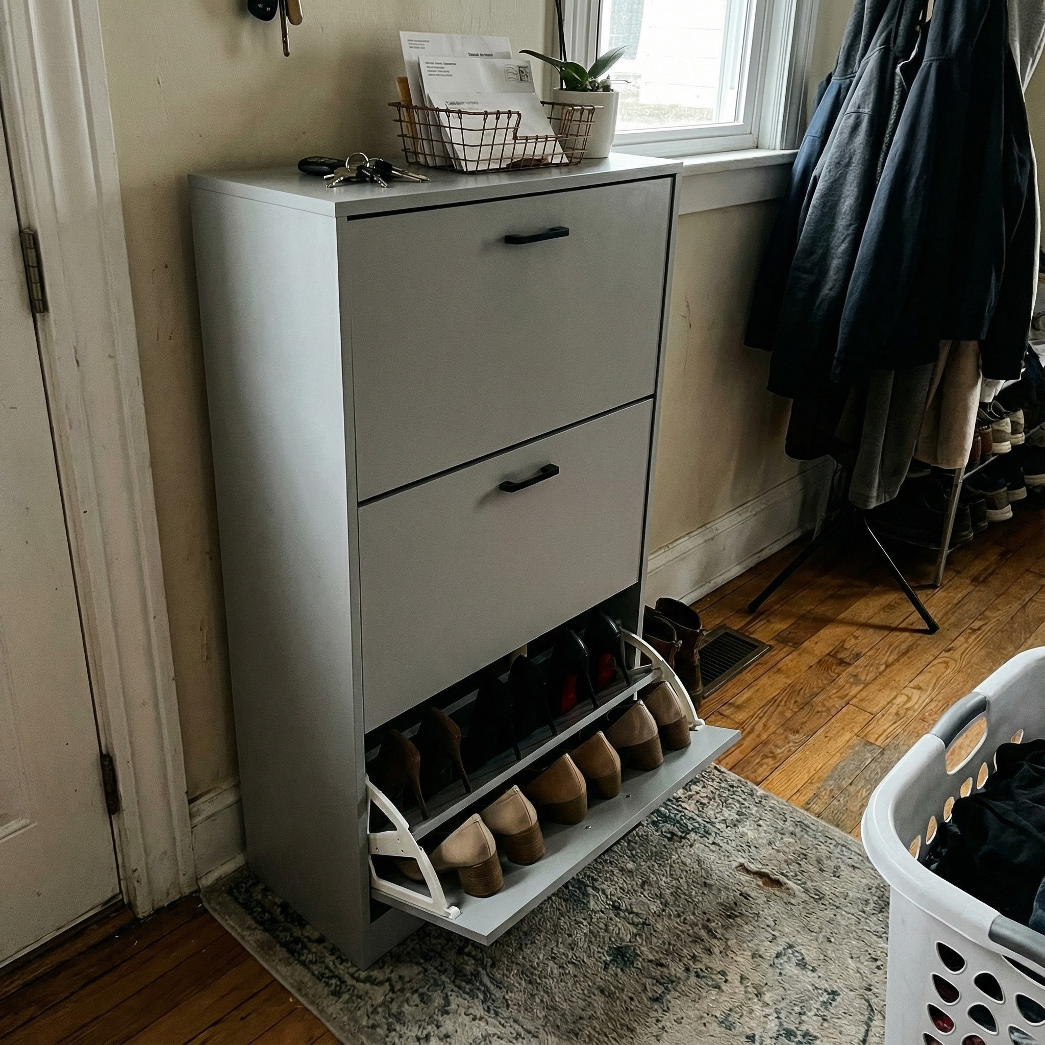 I can finally see my hallway tidy with this shoe rack cabinet