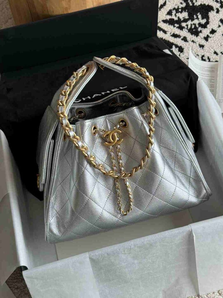 Replica Chanel 25 MediumHobo Bag