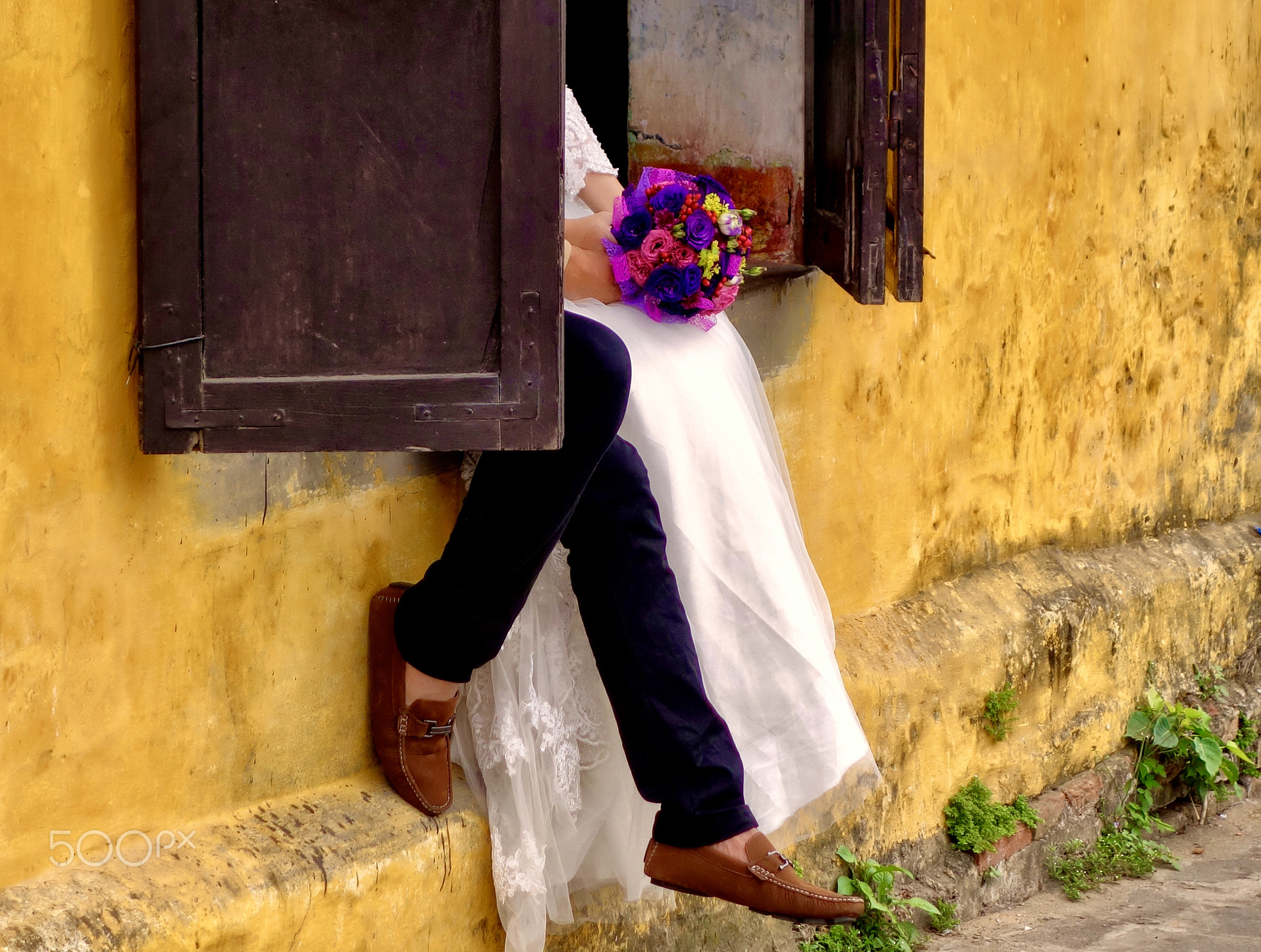 Scène Romantique lors d'un Mariage