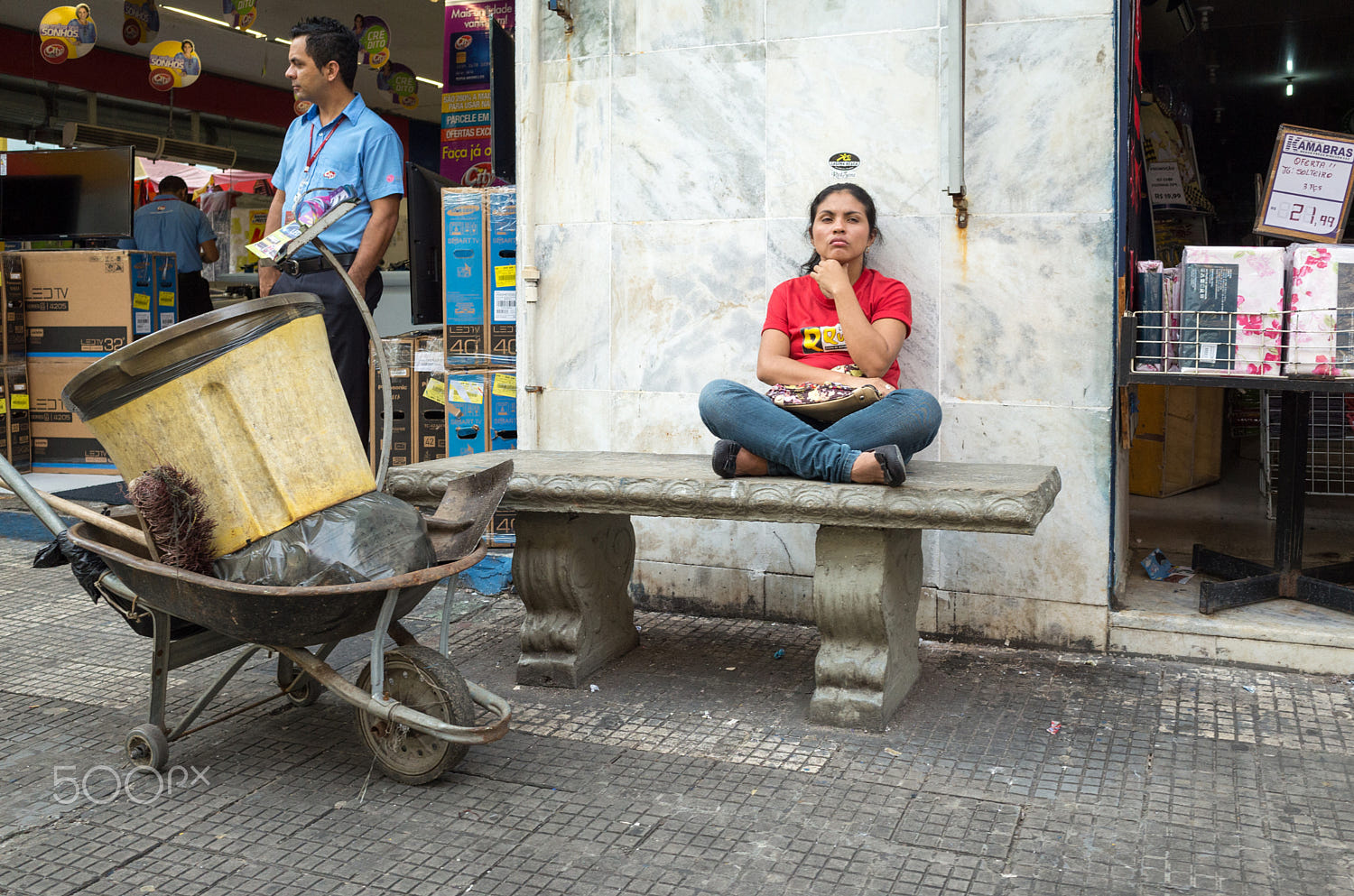 indian-style-sitting-by-hugo-stoob-500px